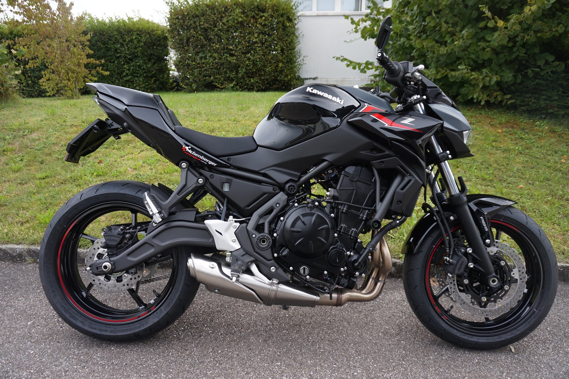KAWASAKI Z 650 ABS (35kW/50kW) mit Heckumbau-image-2
