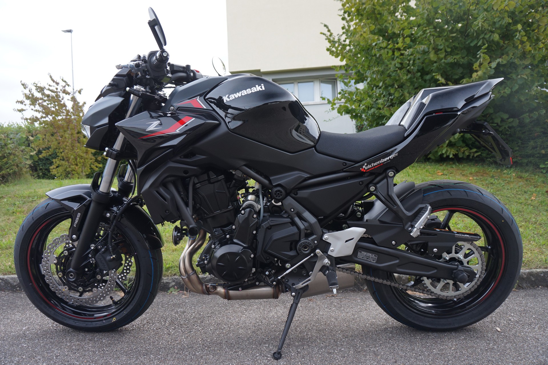 KAWASAKI Z 650 ABS (35kW/50kW) mit Heckumbau-image-7