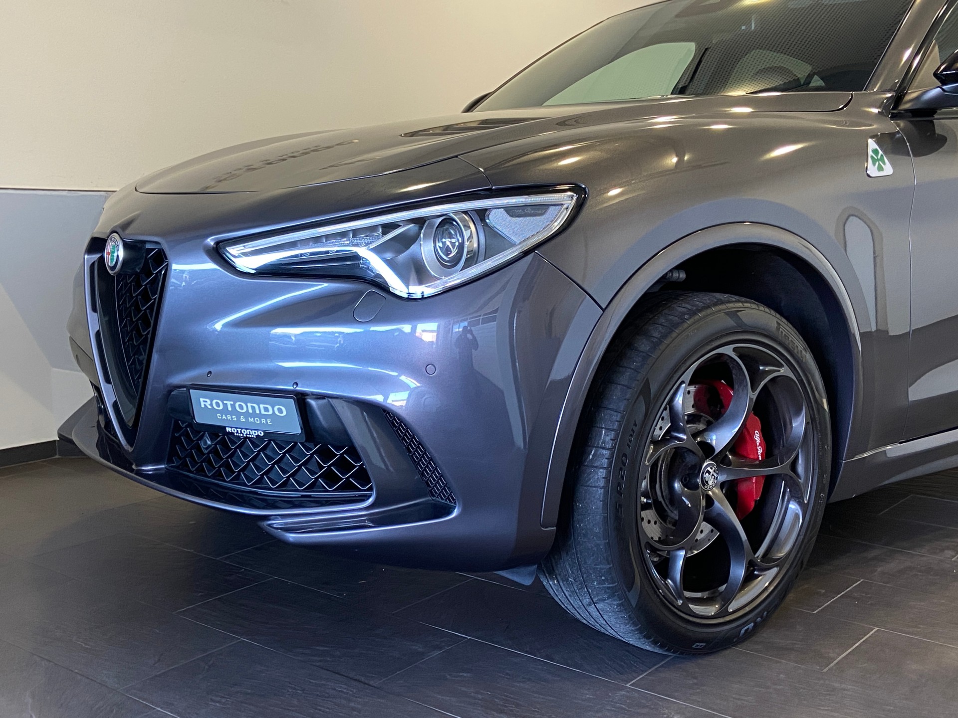 ALFA ROMEO Stelvio 2.9 V6 Quadrifoglio Q4-showroom-element-2