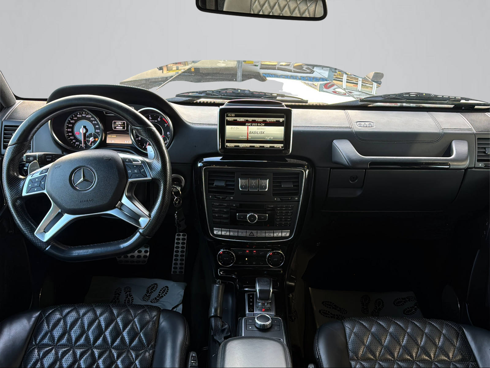 MERCEDES-BENZ G 63 AMG Automatic-image-7