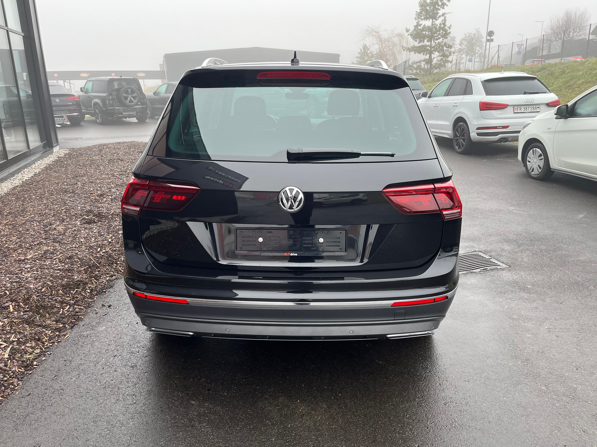 VW Tiguan 2.0TSI Highline 4Motion DSG-image-3