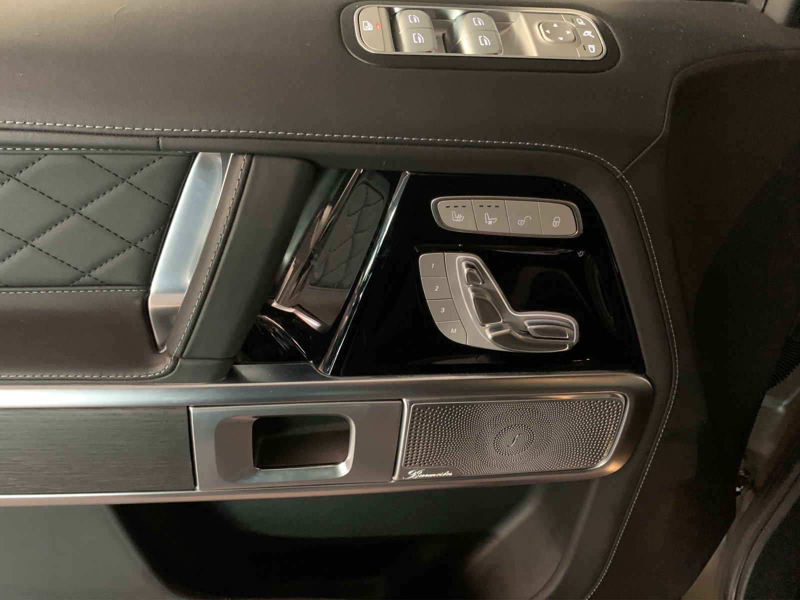 MERCEDES-BENZ G 500 9G-Tronic-image-8