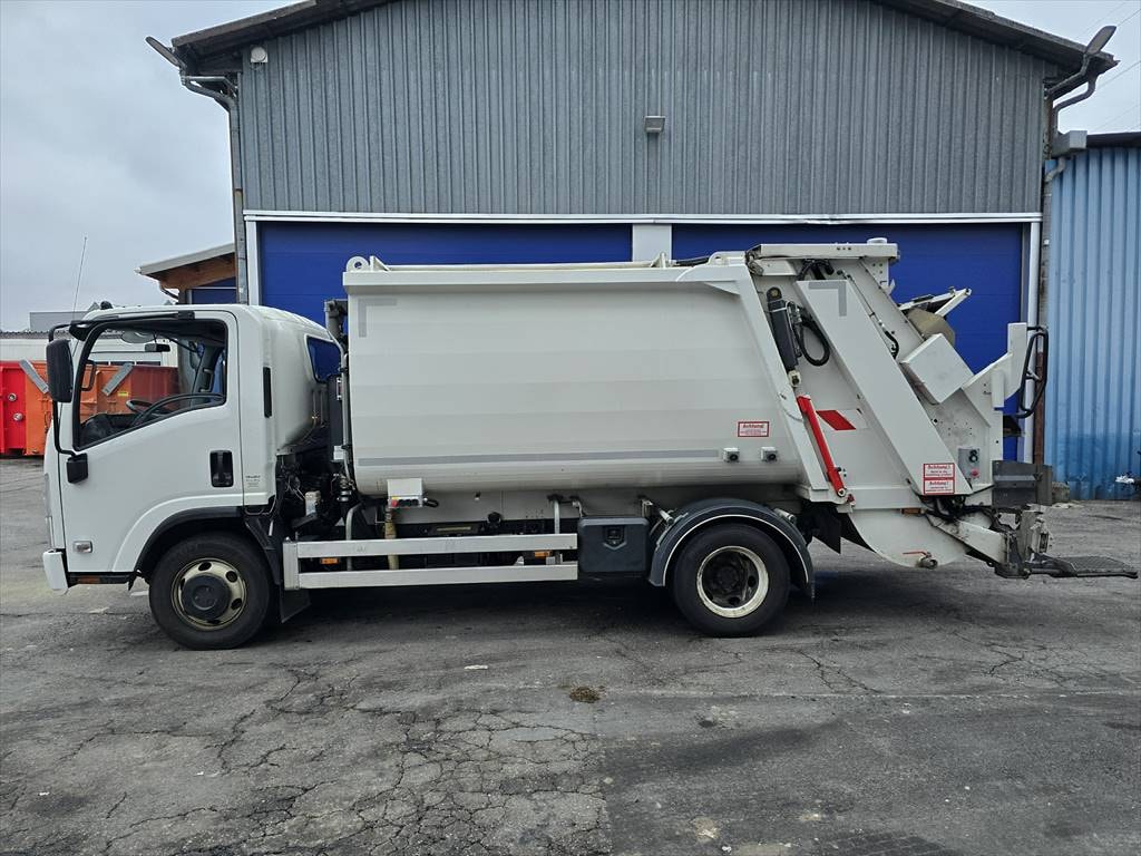 ISUZU NPR 75 - P 75 L-image-1