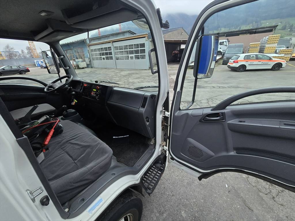 ISUZU NPR 75 - P 75 L-image-10