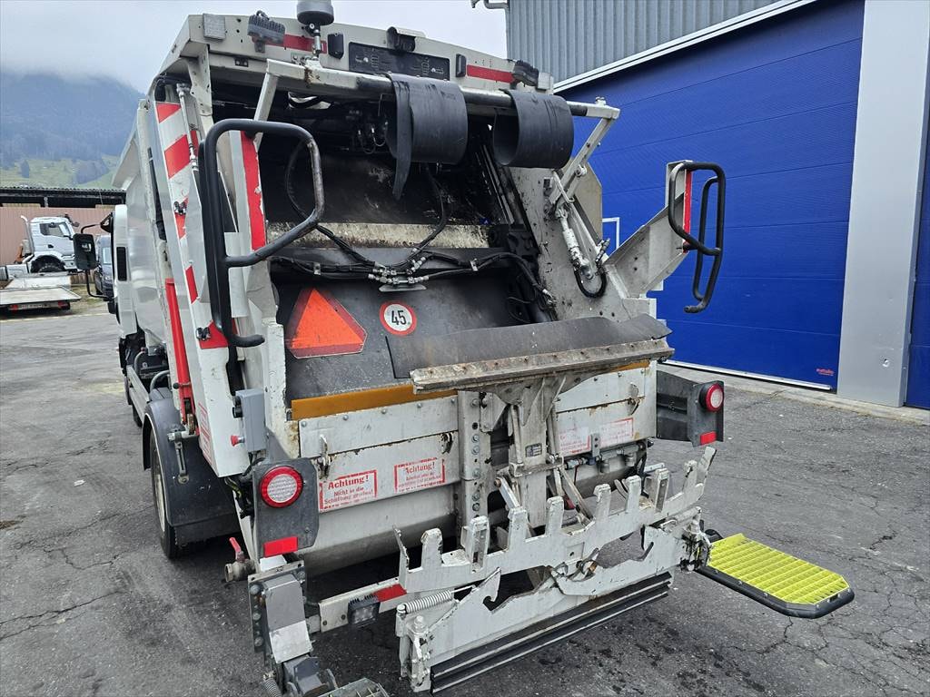 ISUZU NPR 75 - P 75 L-image-12