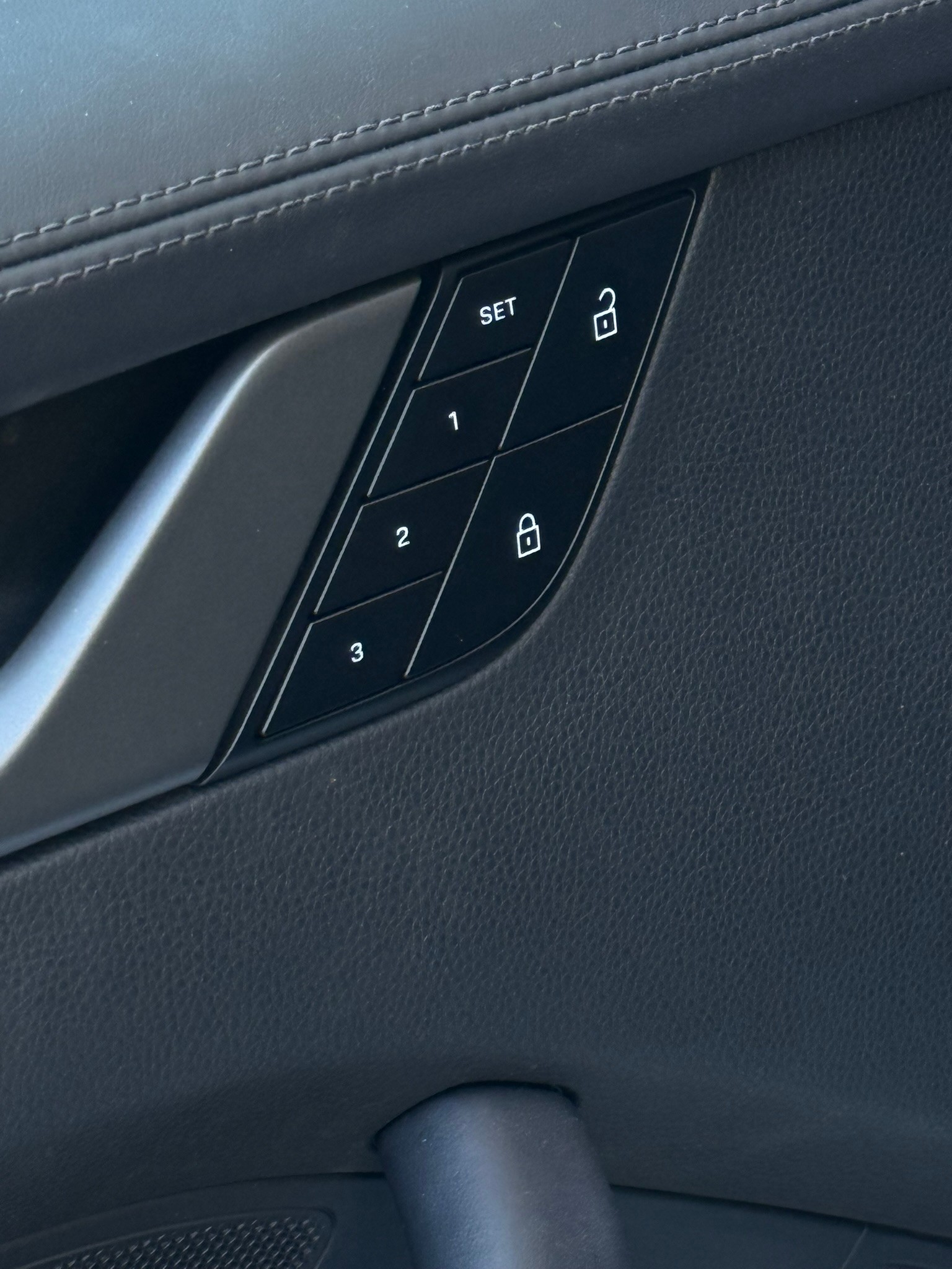 PORSCHE 911 Carrera 4 PDK-image-12