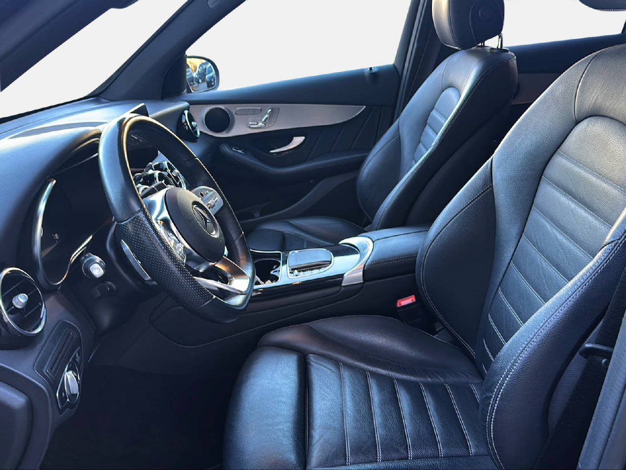 MERCEDES-BENZ GLC 400 d AMG Line 4m-image-13