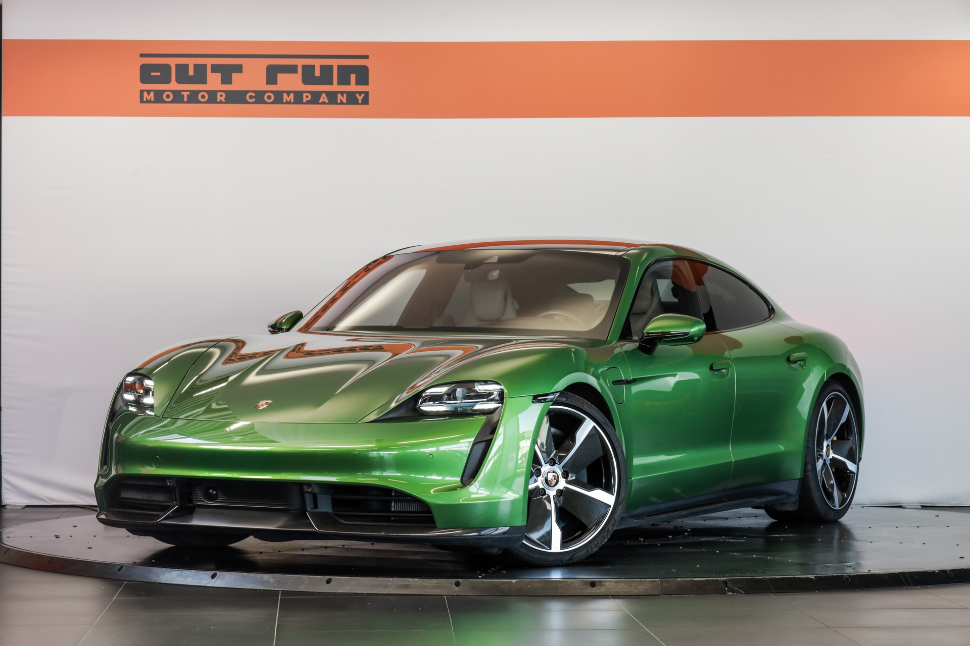 PORSCHE Taycan Turbo S
