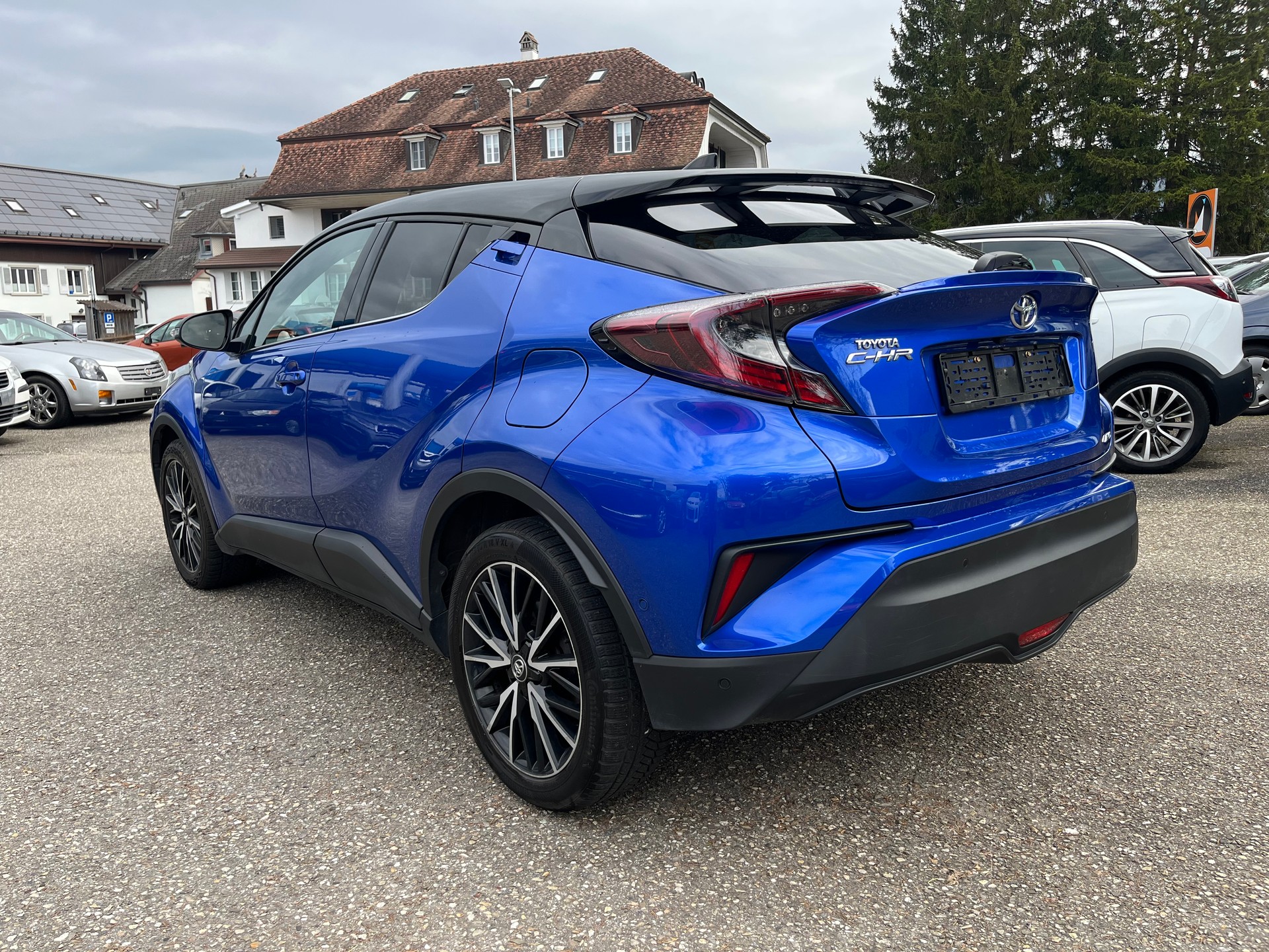 TOYOTA C-HR 1.2 Turbo Trend 4WD Multidrive S-image-6
