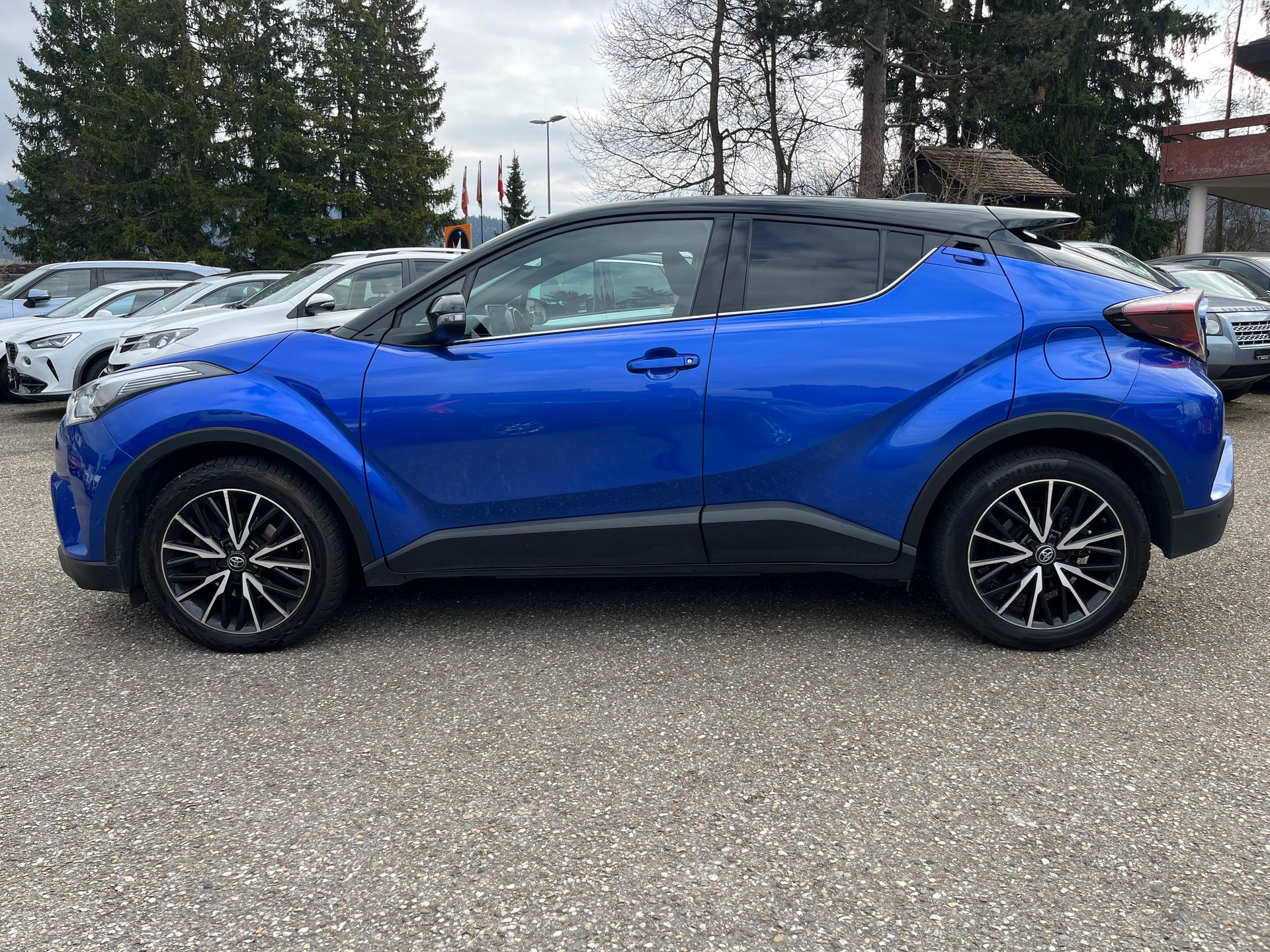 TOYOTA C-HR 1.2 Turbo Trend 4WD Multidrive S-image-7