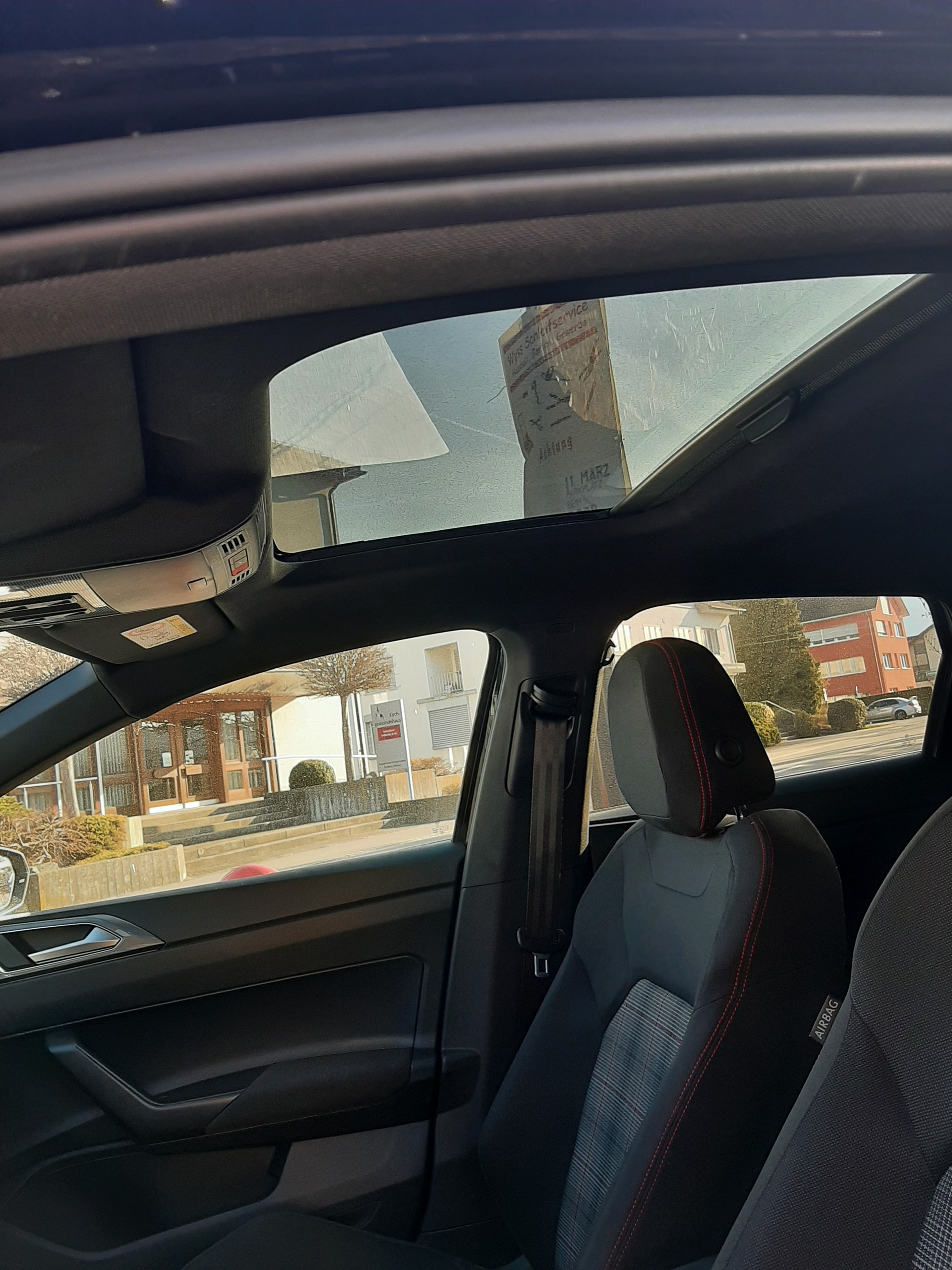 VW Polo 2.0 TSI GTI DSG-image-8