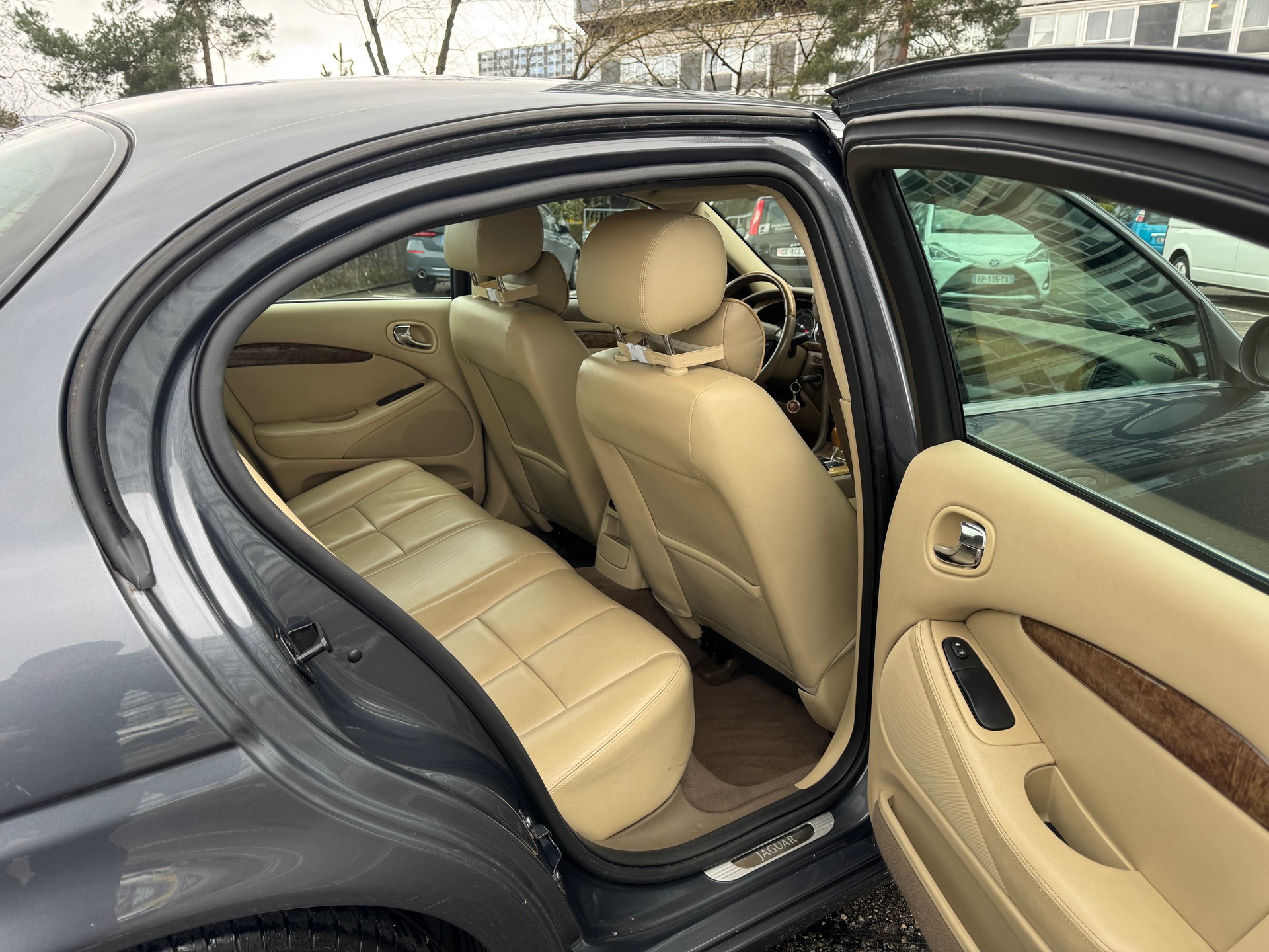 JAGUAR S-Type 2.7d V6 Executive-image-10