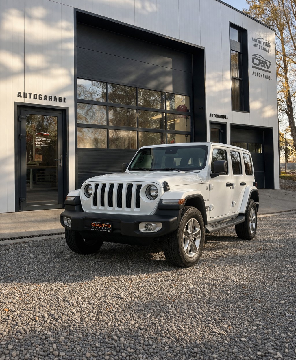 JEEP Wrangler 2.0 Unlimited Sahara Automatic-image-1
