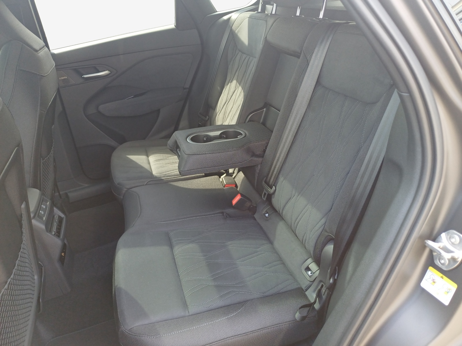 AUDI Q3 SUV TFSI quattro 195 kW S tronic-image-11