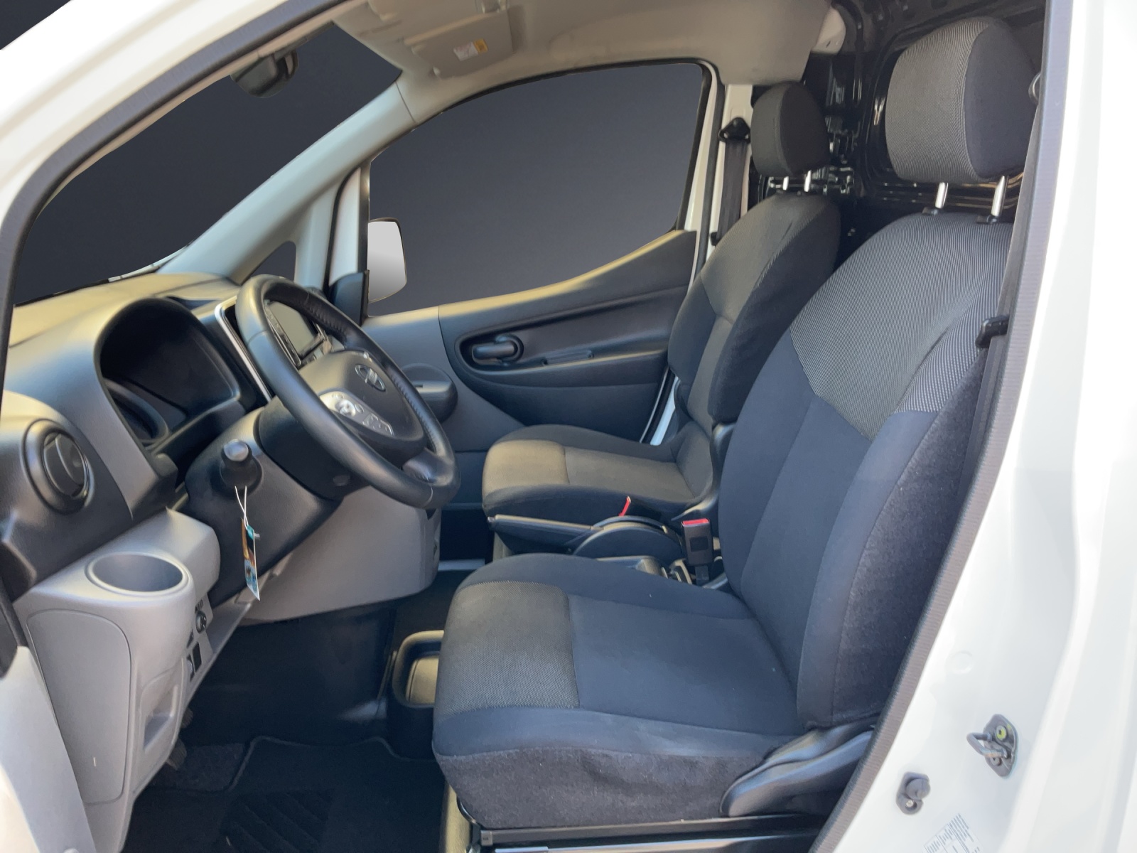 NISSAN e-NV200 Prem. inkl. batt.-image-6