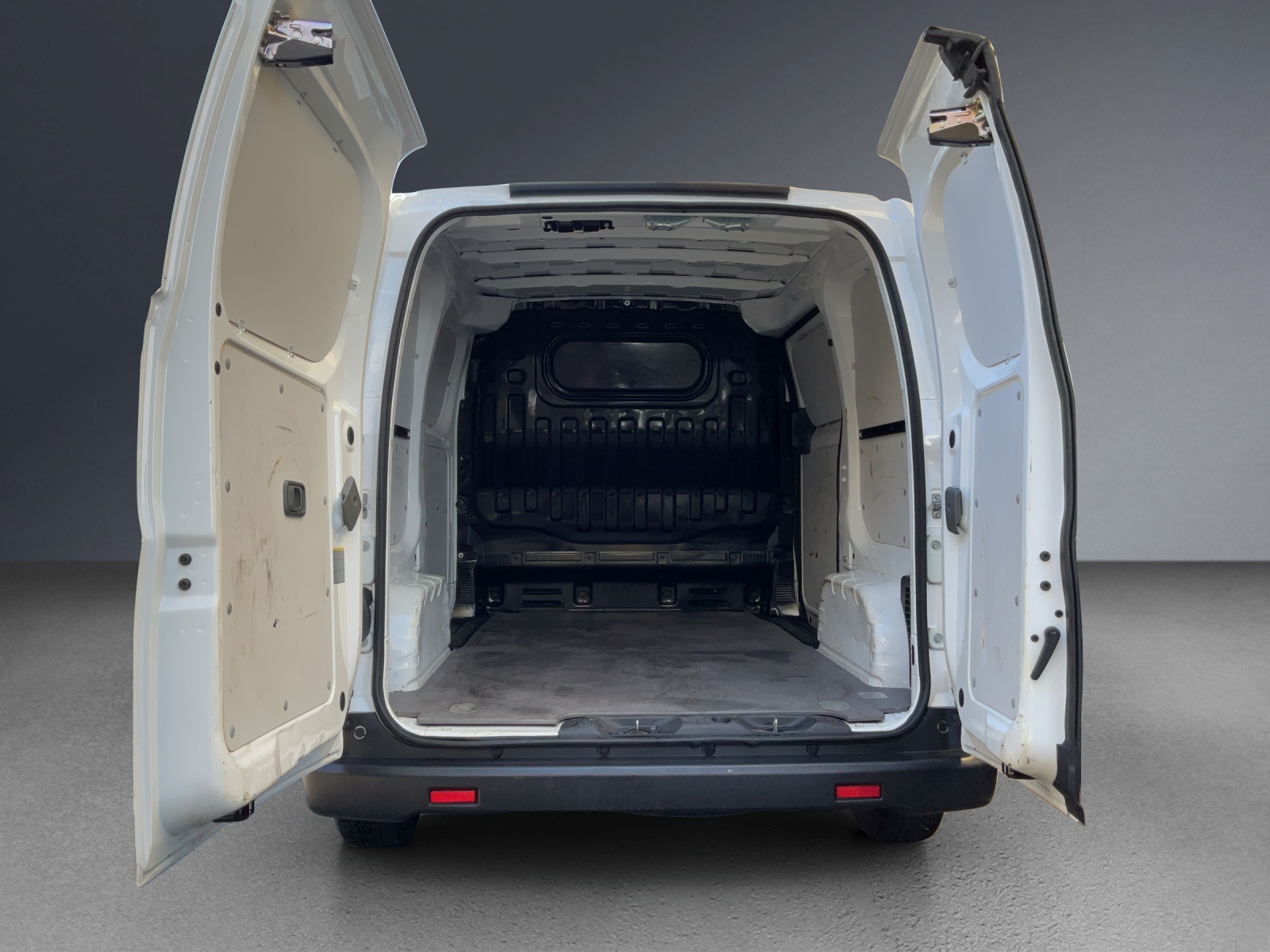 NISSAN e-NV200 Prem. inkl. batt.-image-12