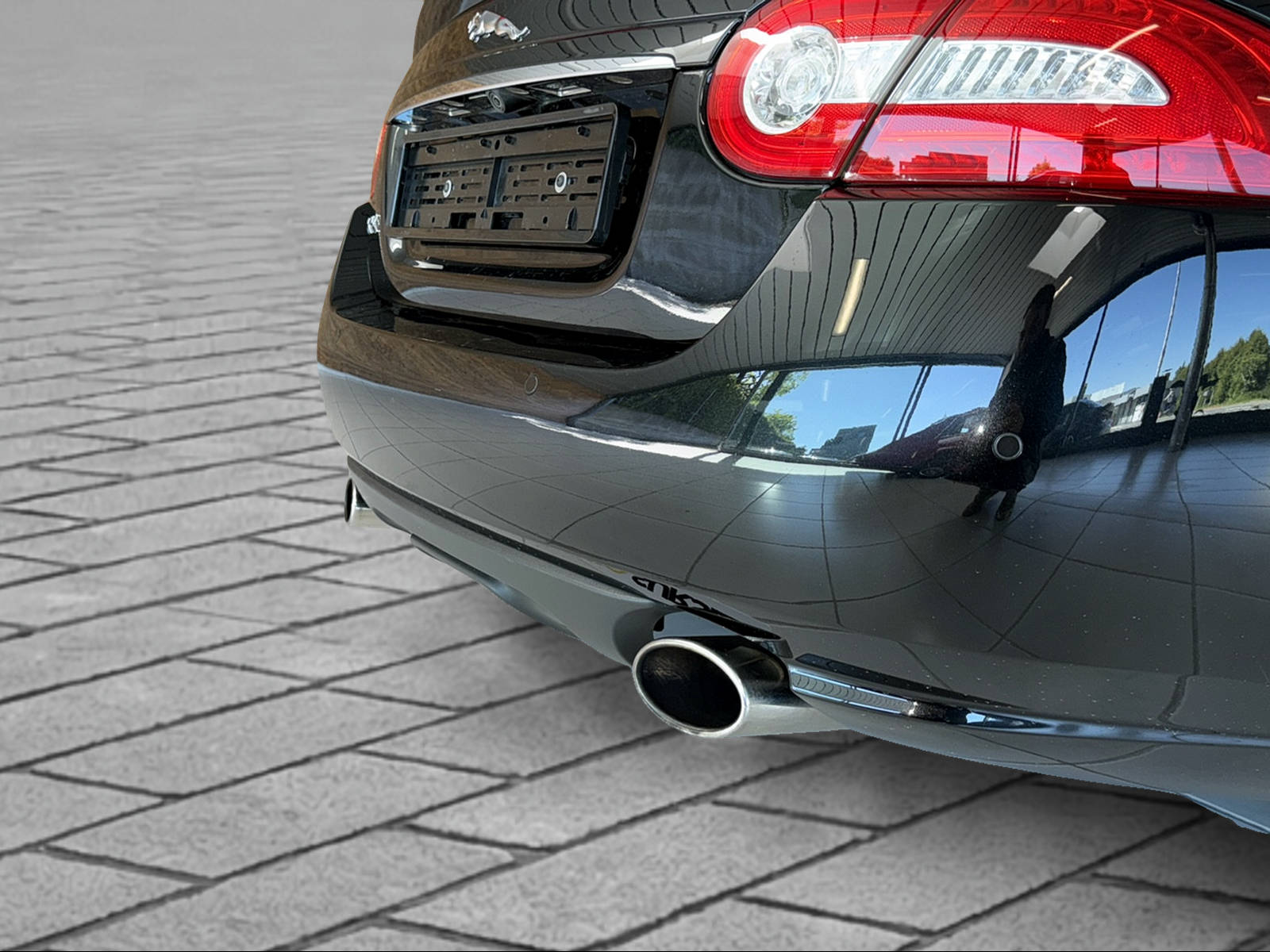 JAGUAR XK Coupé 5.0 V8-image-8