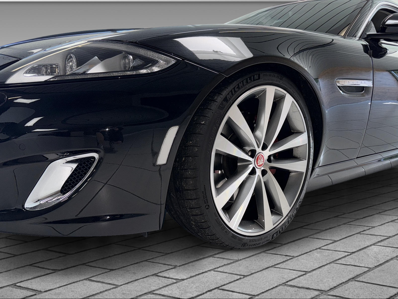 JAGUAR XK Coupé 5.0 V8-showroom-element-2