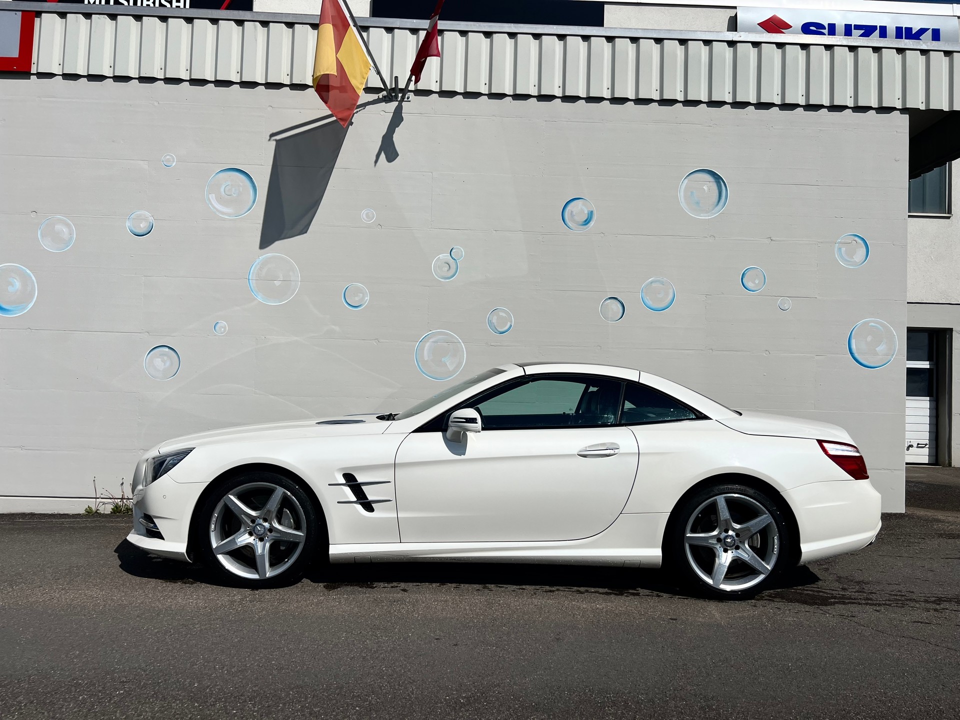 MERCEDES-BENZ SL 350 7G-Tronic-showroom-element-1