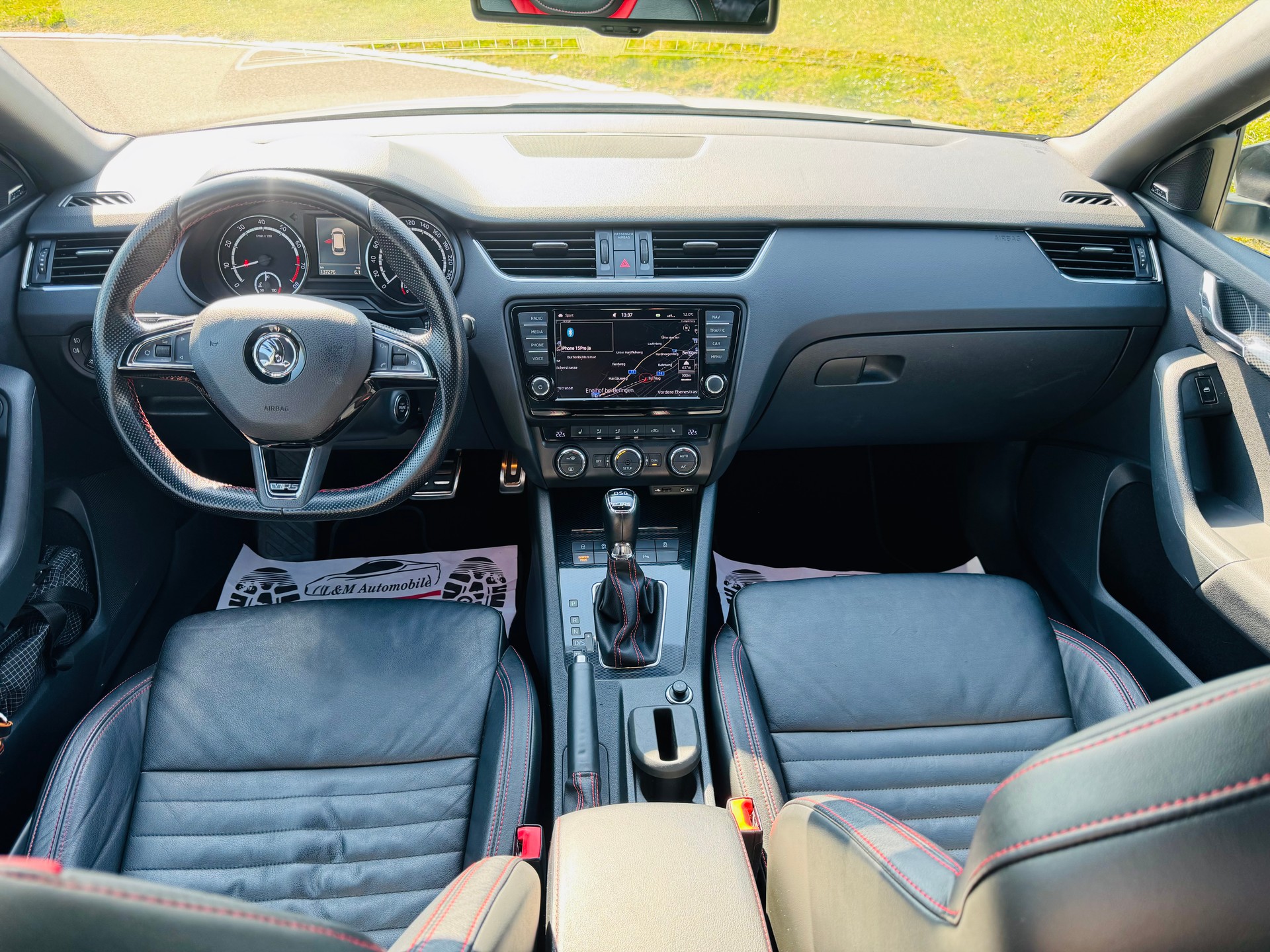SKODA Octavia Combi 2.0 TSI RS DSG-image-8