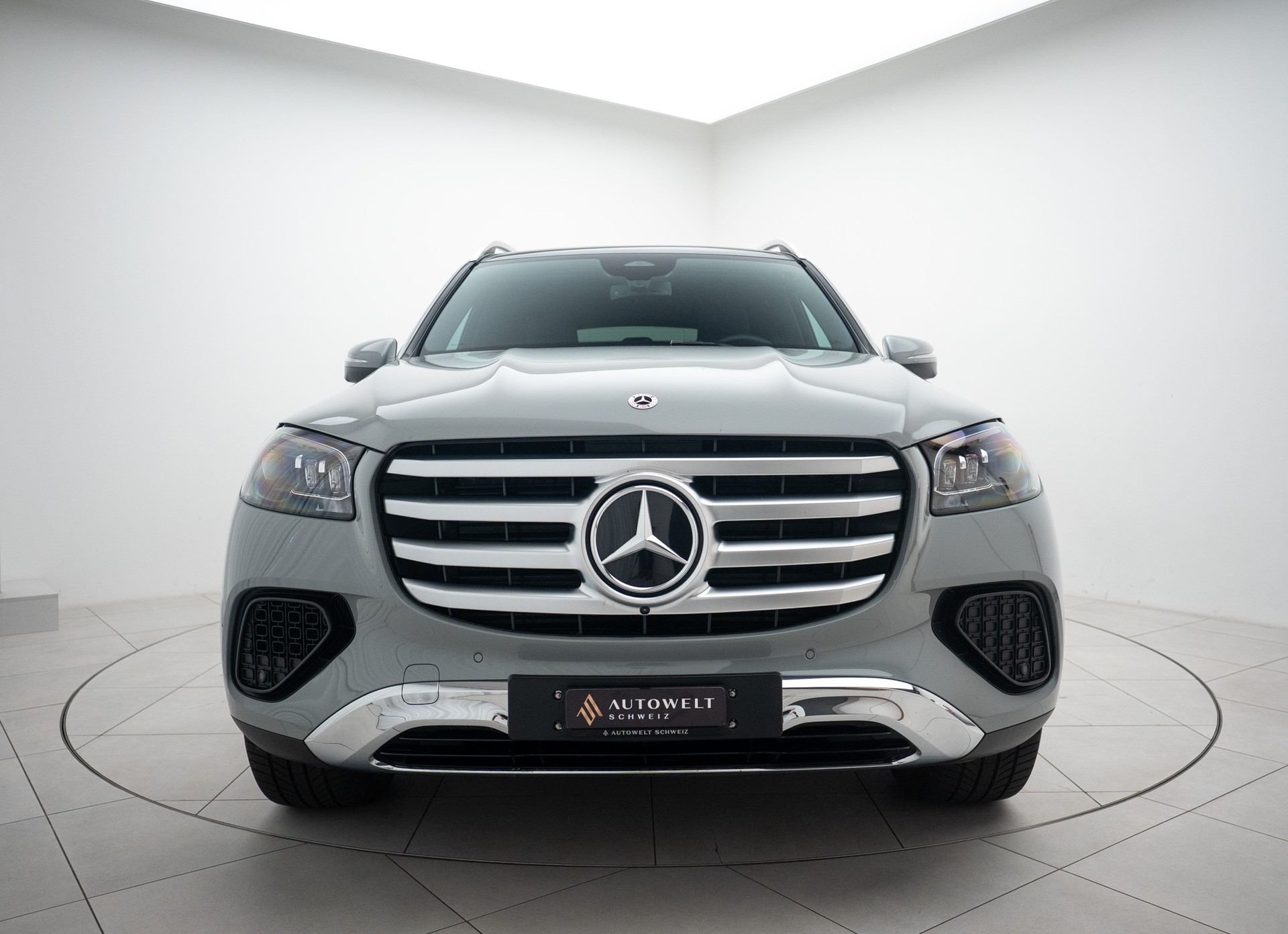 MERCEDES-BENZ GLS 450 d 4Matic 9G-Tronic-showroom-element-2
