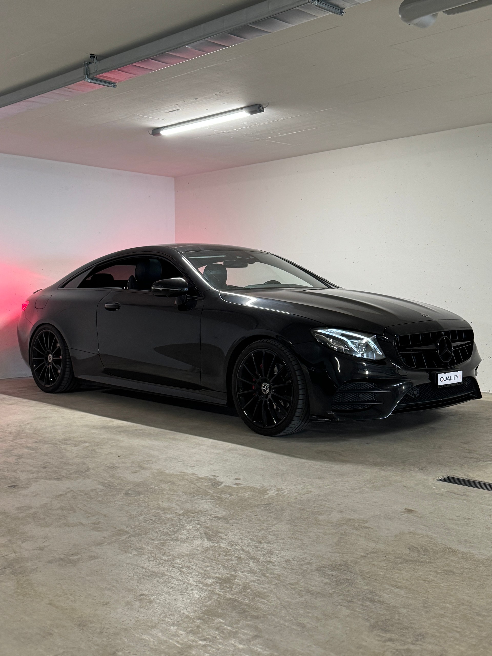 MERCEDES-BENZ E 200 Coupé AMG Line 4 Matic 9G-Tronic-image-2