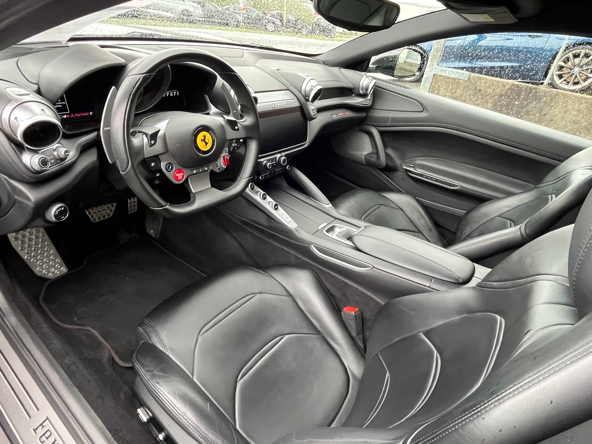 FERRARI GTC 4 Lusso T+++WENIG KM+++-image-5