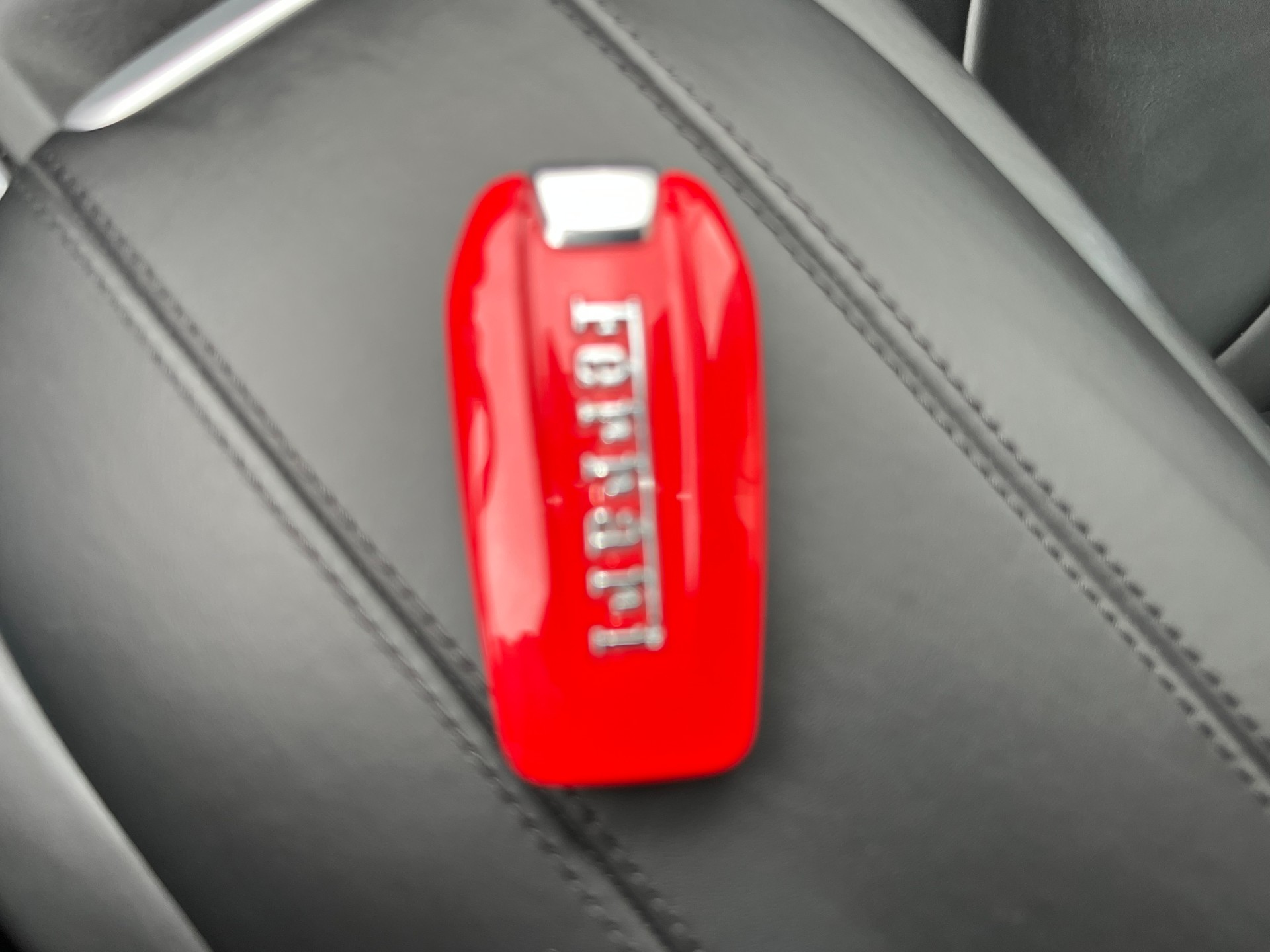 FERRARI GTC 4 Lusso T+++WENIG KM+++-image-12
