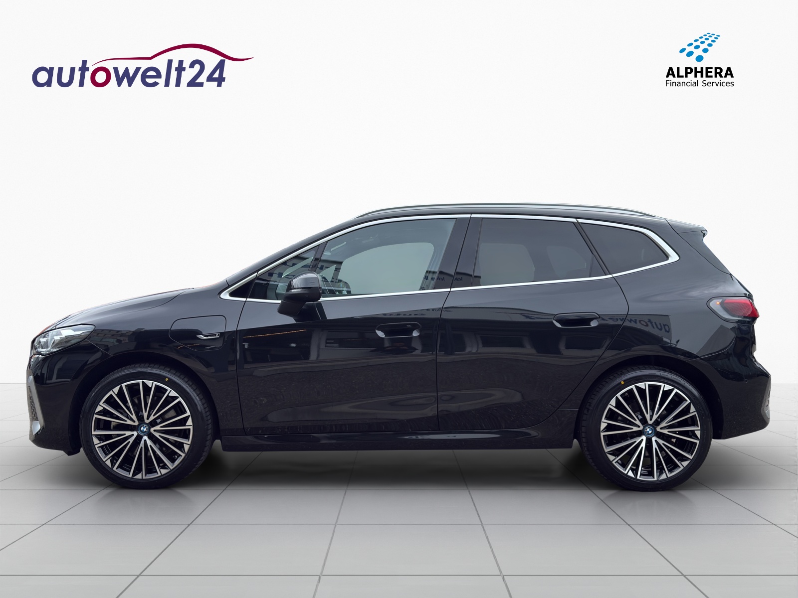 BMW 230e xDrive Active Tourer M Sport-image-8