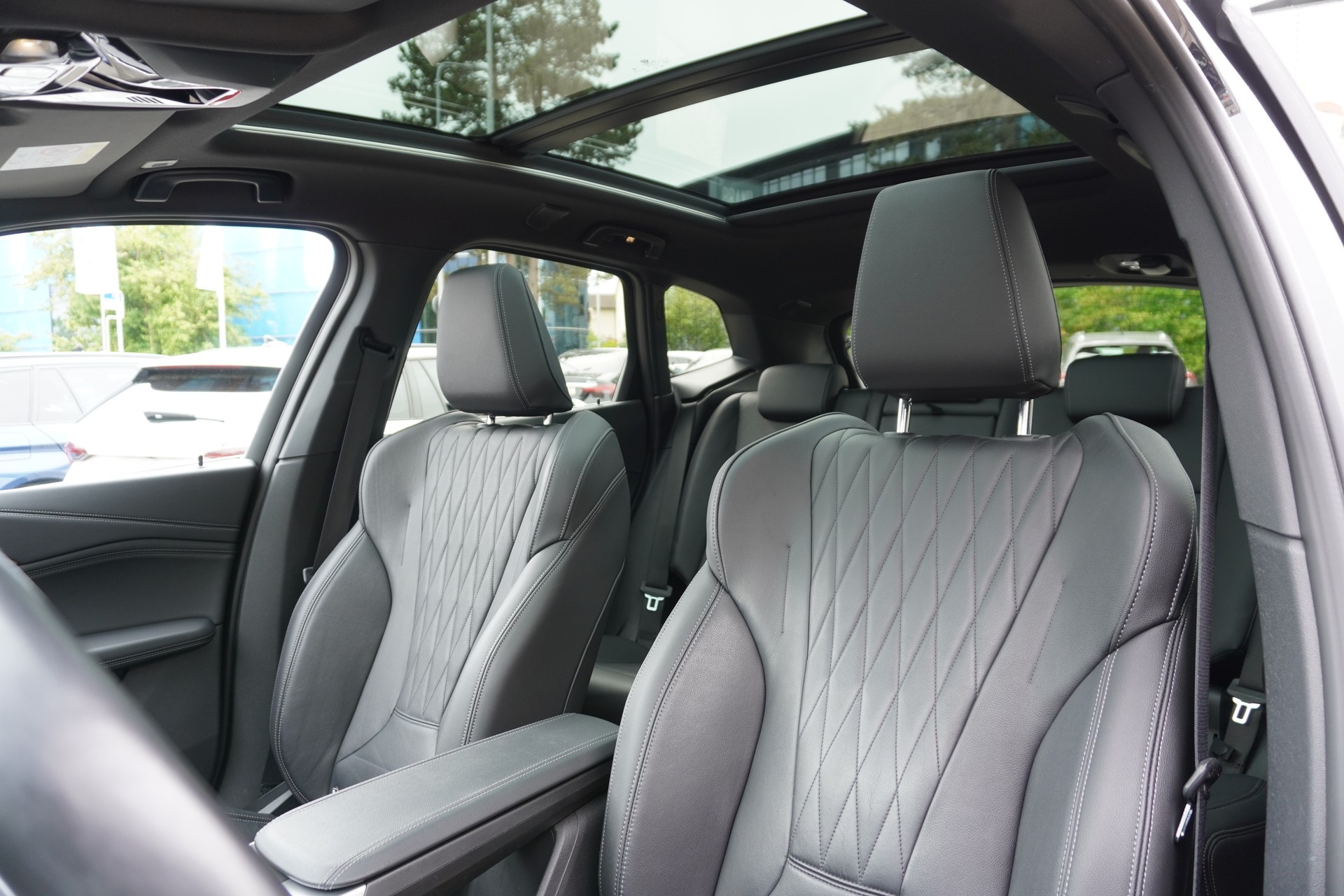 BMW 230e xDrive Active Tourer M Sport-image-15