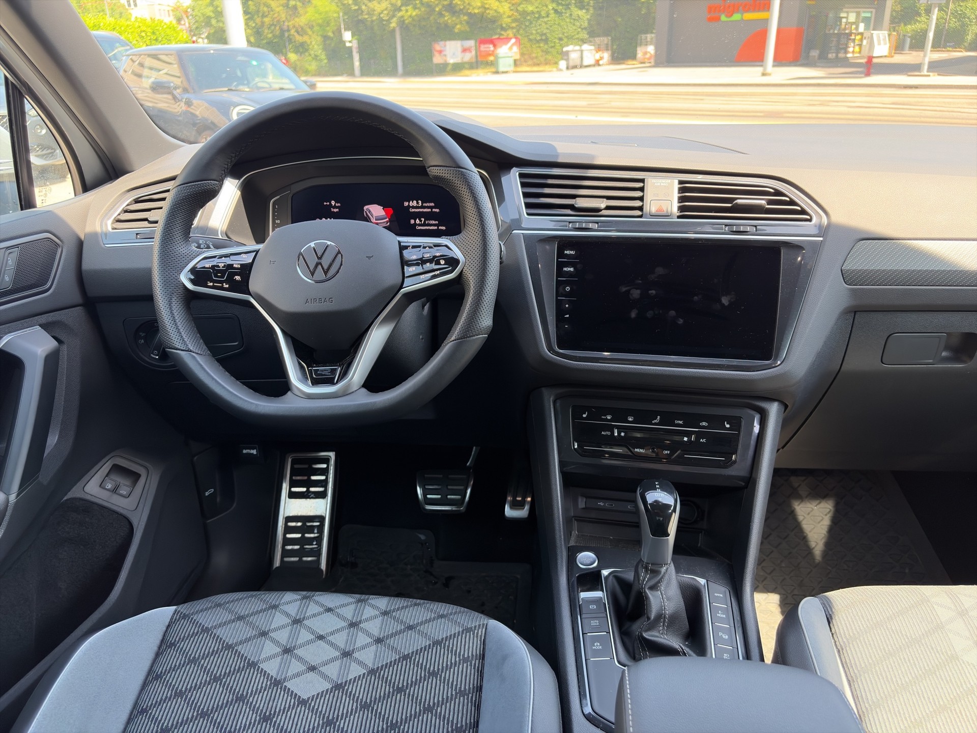VW Tiguan 1.4TSI PHEV R-Line DSG-image-16