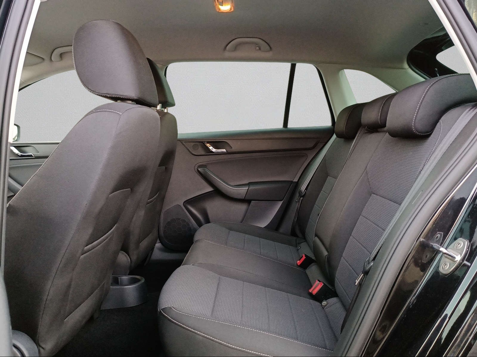 SKODA Rapid Spaceback 1.4 TSI Ambition DSG-image-16