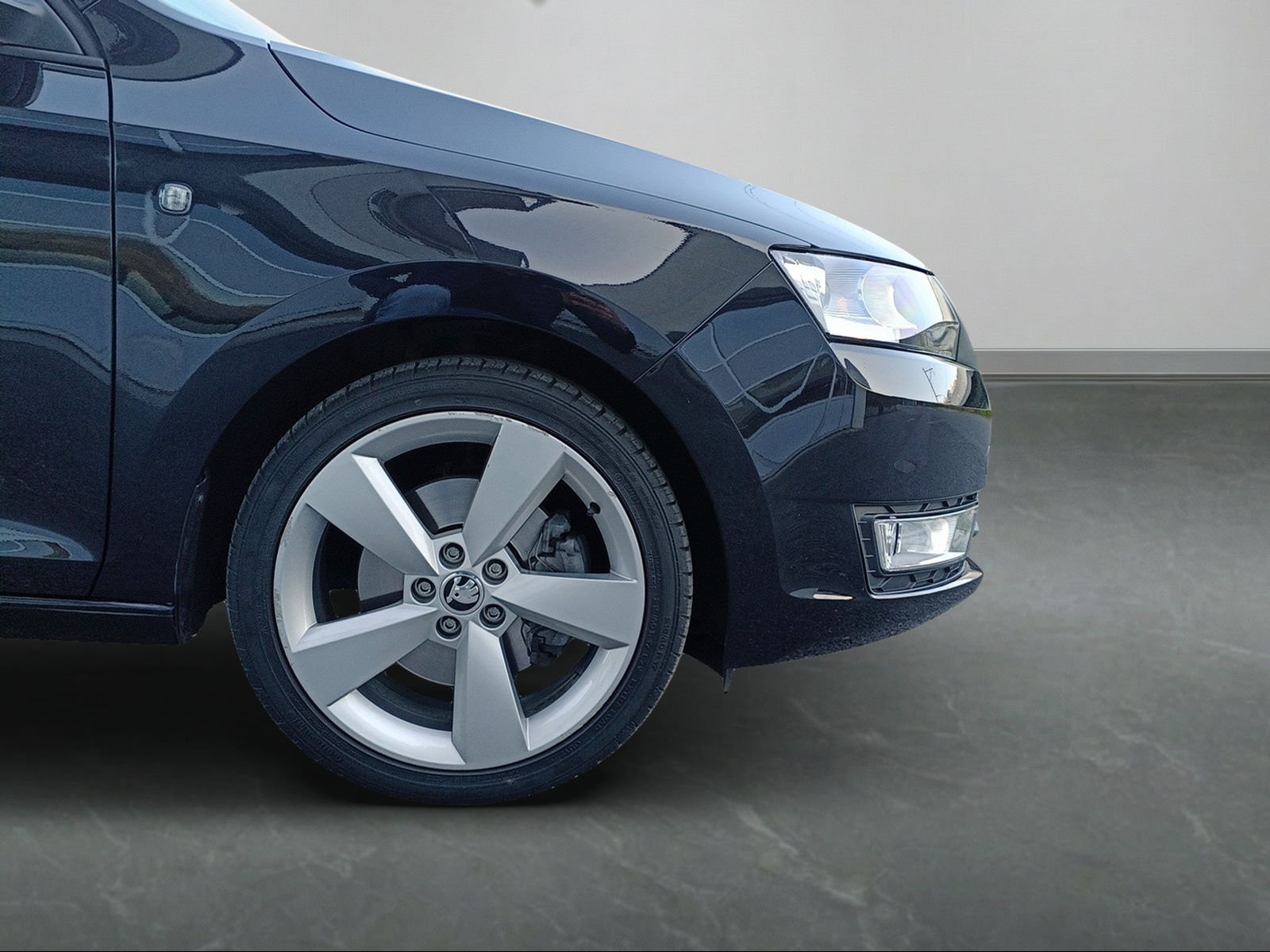 SKODA Rapid Spaceback 1.4 TSI Ambition DSG-image-9