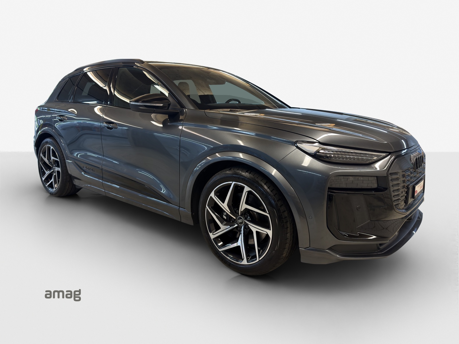 AUDI SQ6 e-tron quattro-image-5