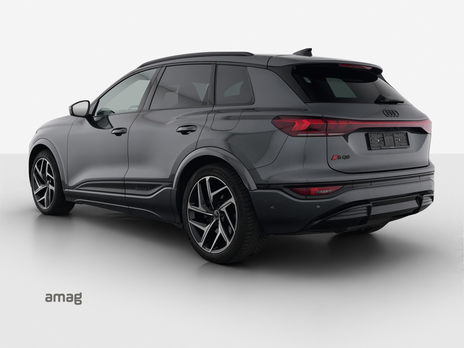 AUDI SQ6 e-tron quattro-showroom-element-2
