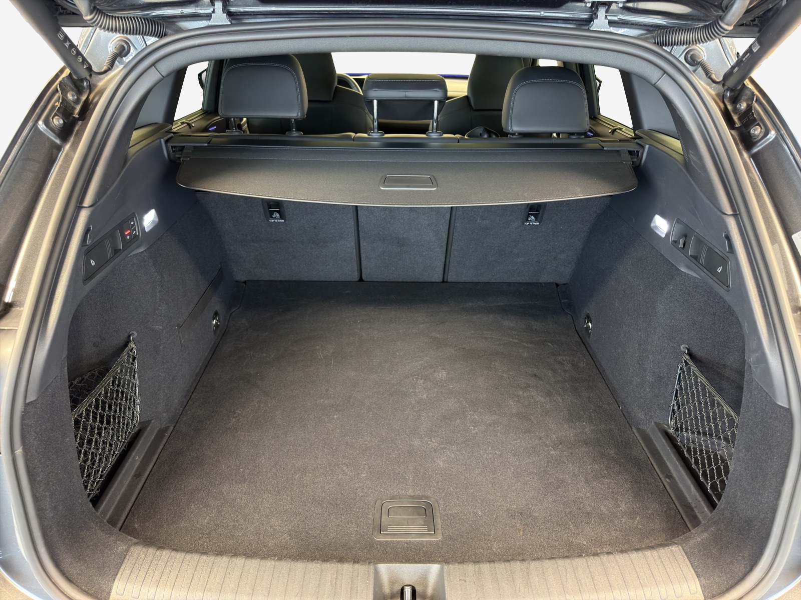 AUDI SQ6 e-tron quattro-image-12