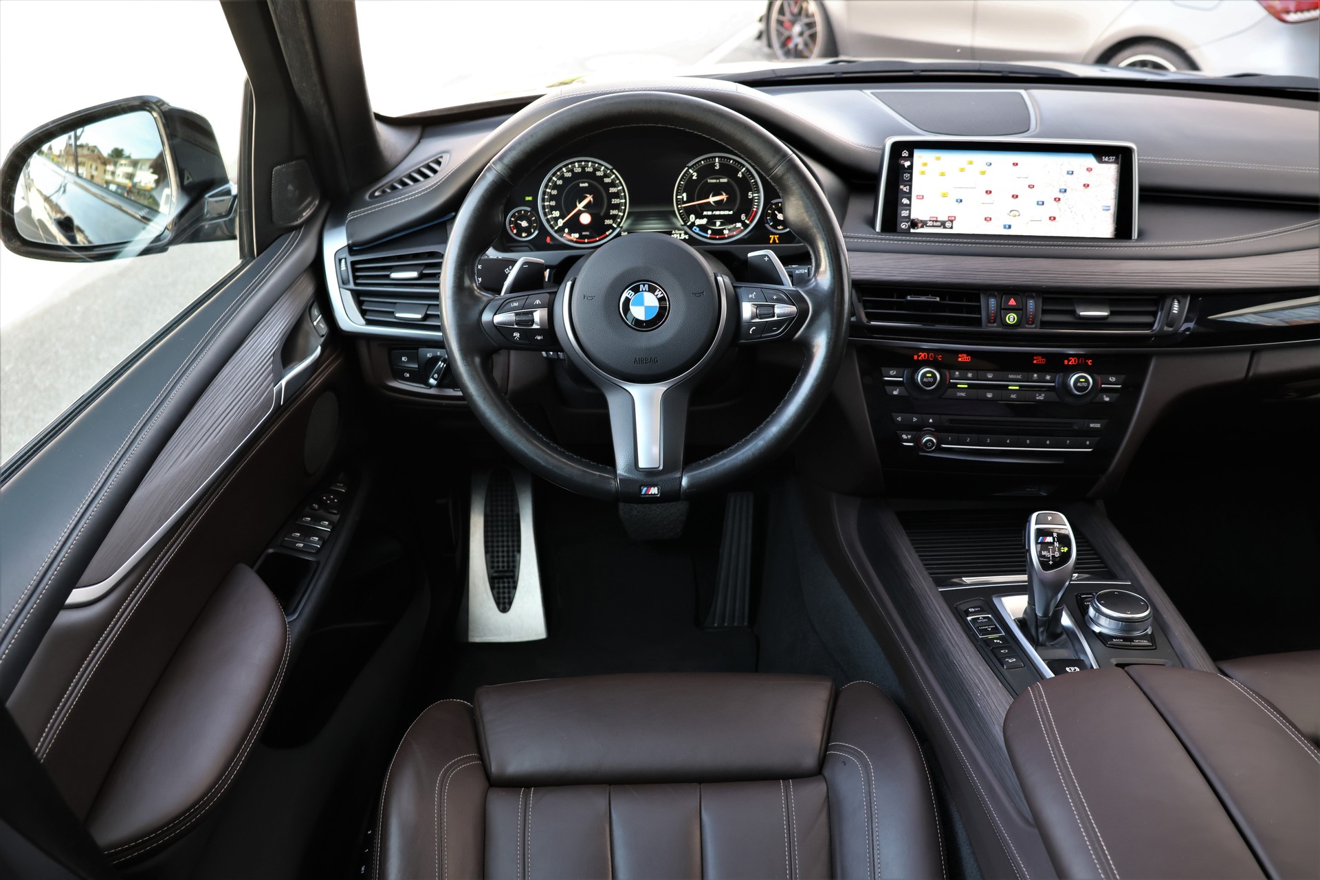BMW X5 xDrive M50d Steptronic (CH)-image-14