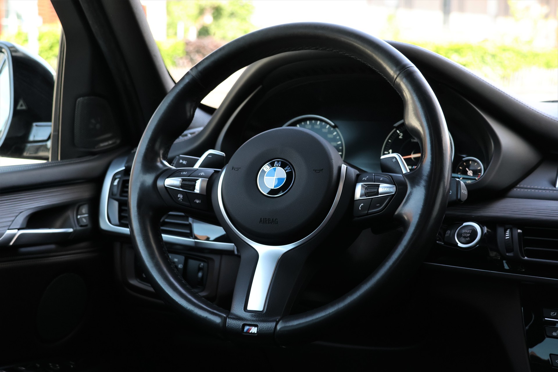 BMW X5 xDrive M50d Steptronic (CH)-image-15