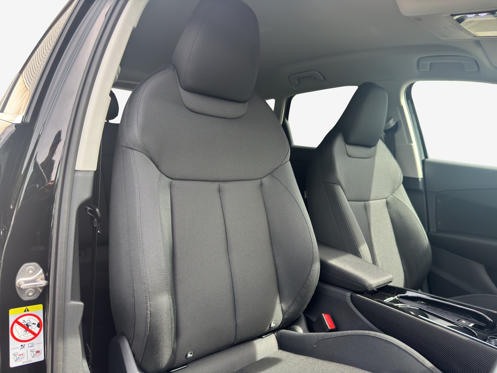 AUDI Q3 SUV 110 kW TFSI S tronic-image-14