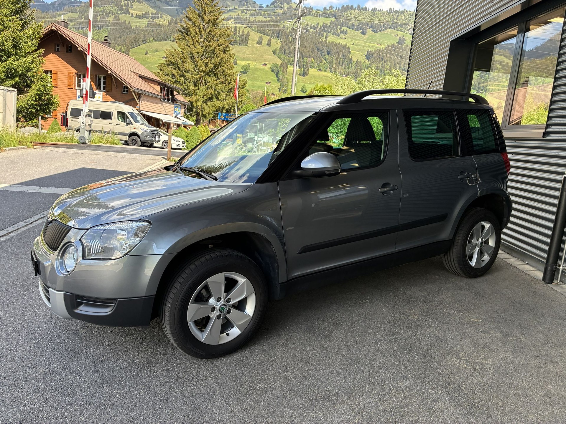 SKODA Yeti 1.8 TSI Active 4x4-image-1