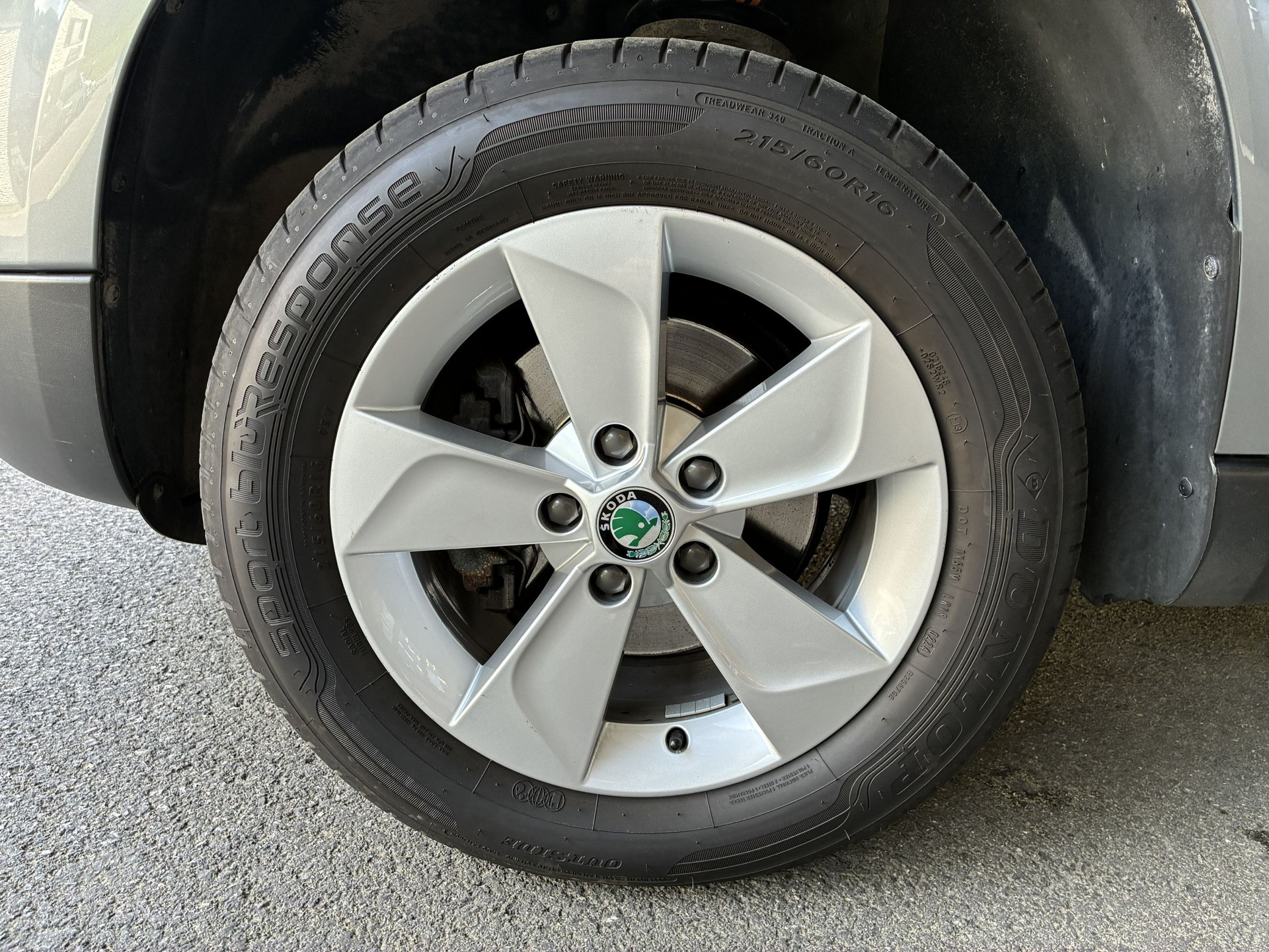 SKODA Yeti 1.8 TSI Active 4x4-image-14