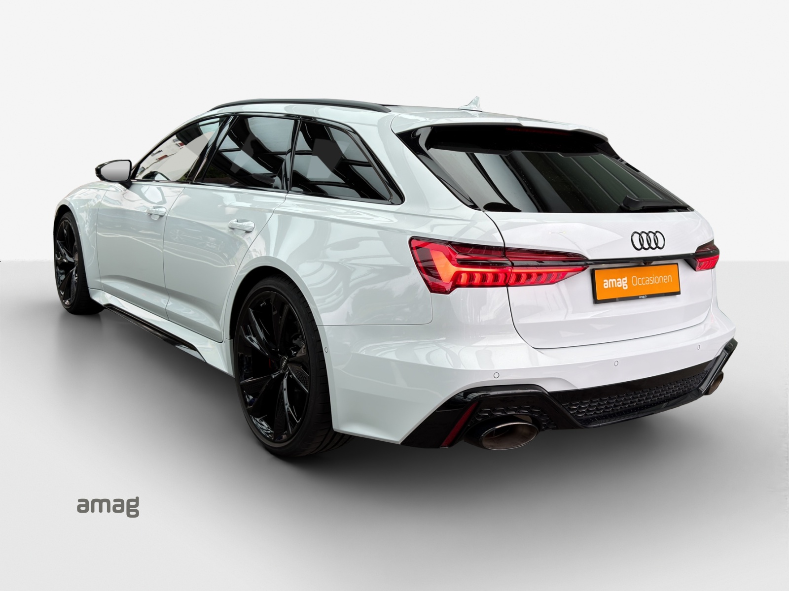 AUDI RS6 Avant 4.0 TFSI V8 Performance quattro-showroom-element-2
