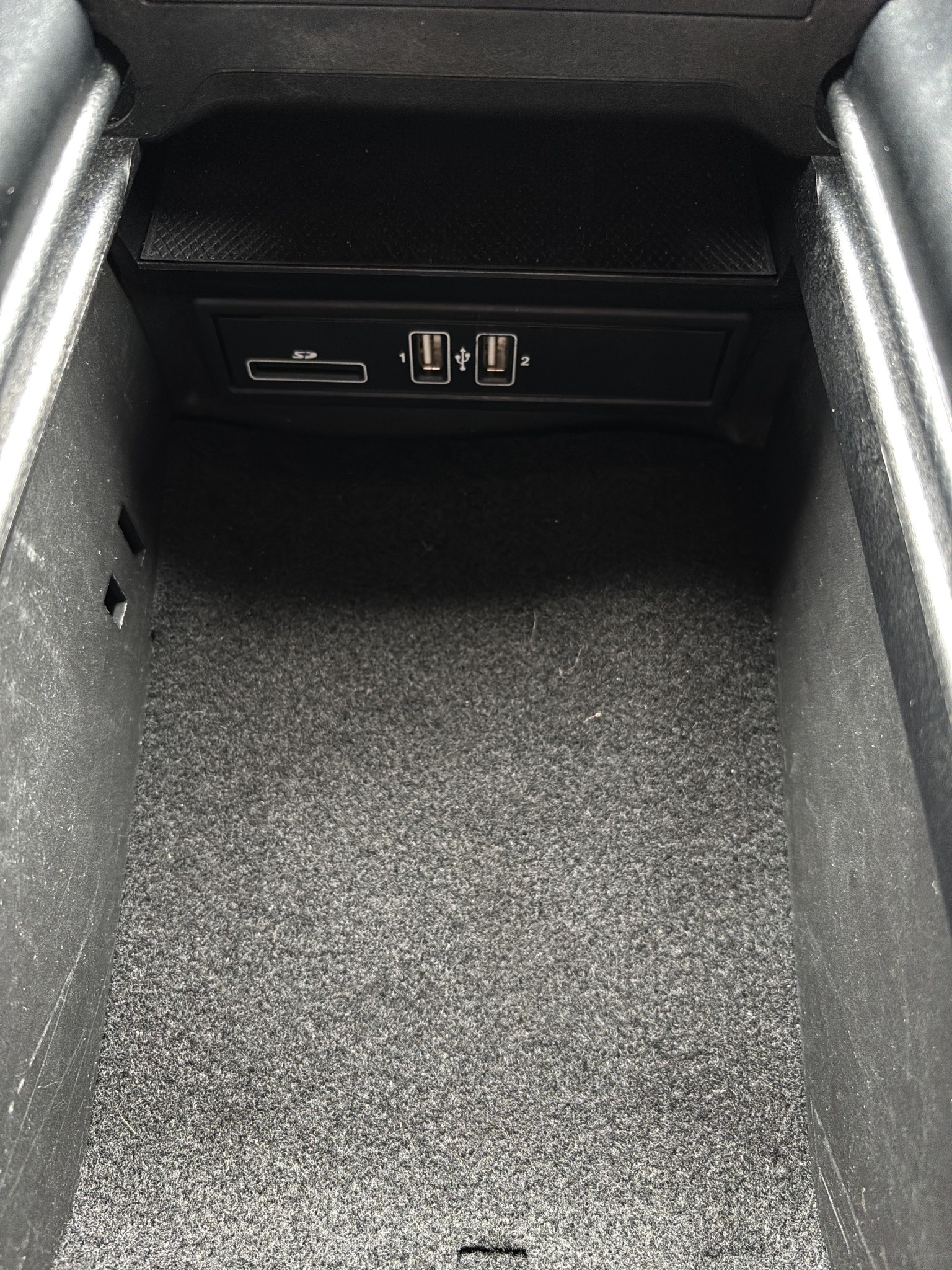 MERCEDES-BENZ C 220 d AMG Line 4Matic 9G-Tronic-image-10