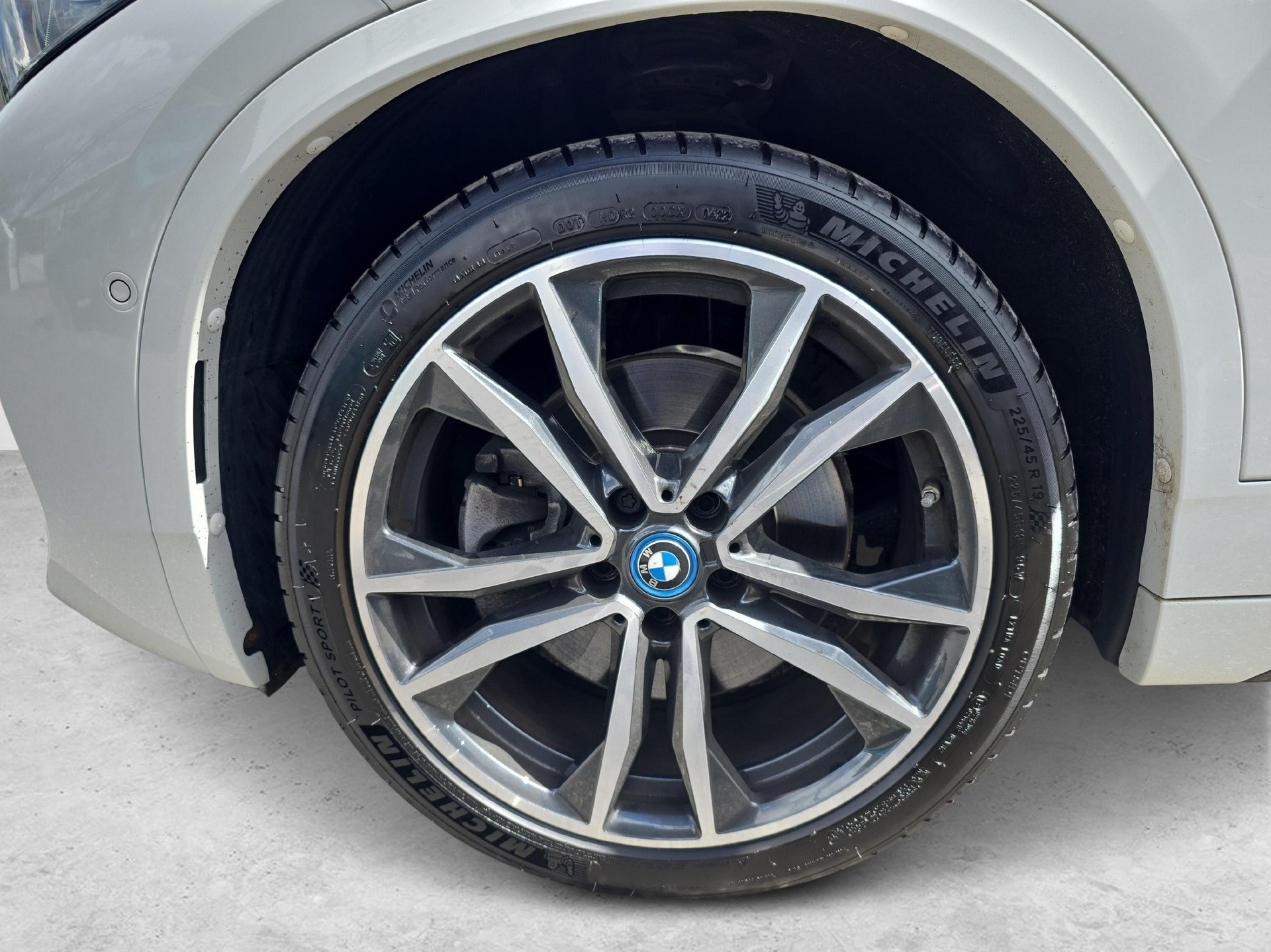 BMW X2 25e xDrive / Jetzt mit attraktivem 0.99% Leasing!-image-13