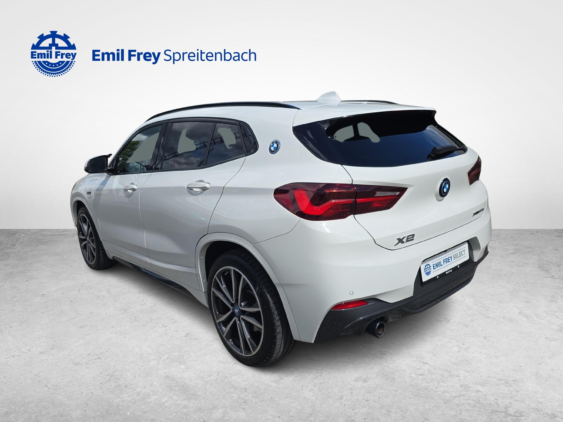 BMW X2 25e xDrive / Jetzt mit attraktivem 0.99% Leasing!-showroom-element-2