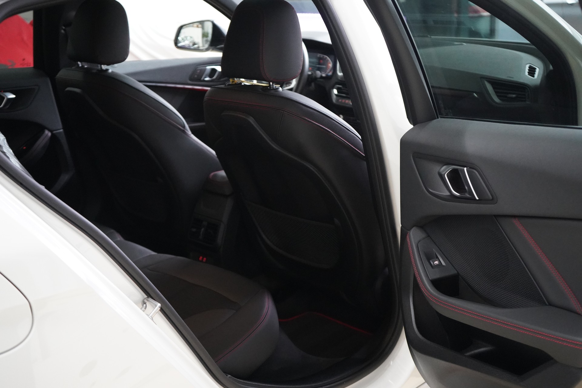 BMW 128ti M Sport Pro Steptronic-image-29