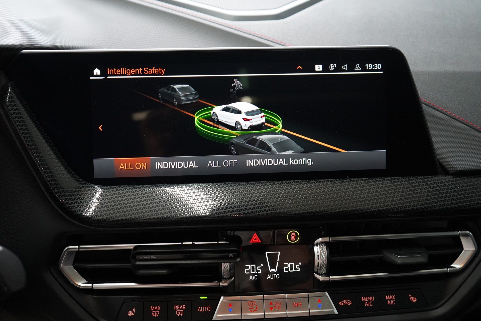 BMW 128ti M Sport Pro Steptronic-image-21
