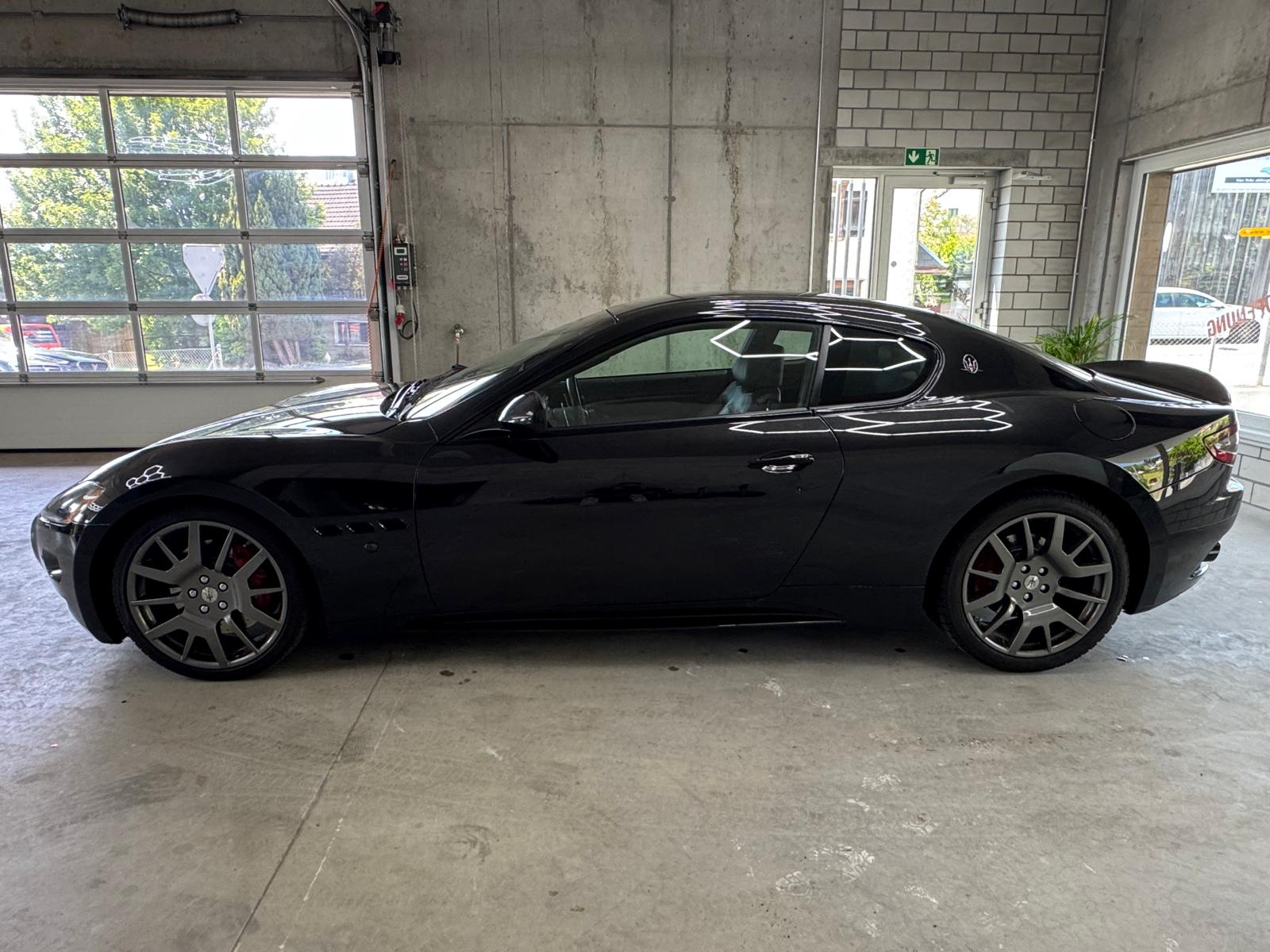 MASERATI GranTurismo S Cambiocorsa-showroom-element-2