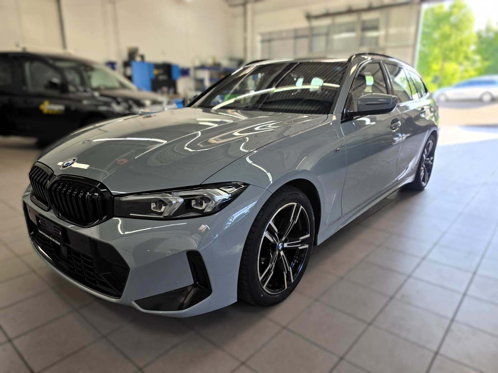 BMW 320d xDrive 48V Touring Steptronic M Sport