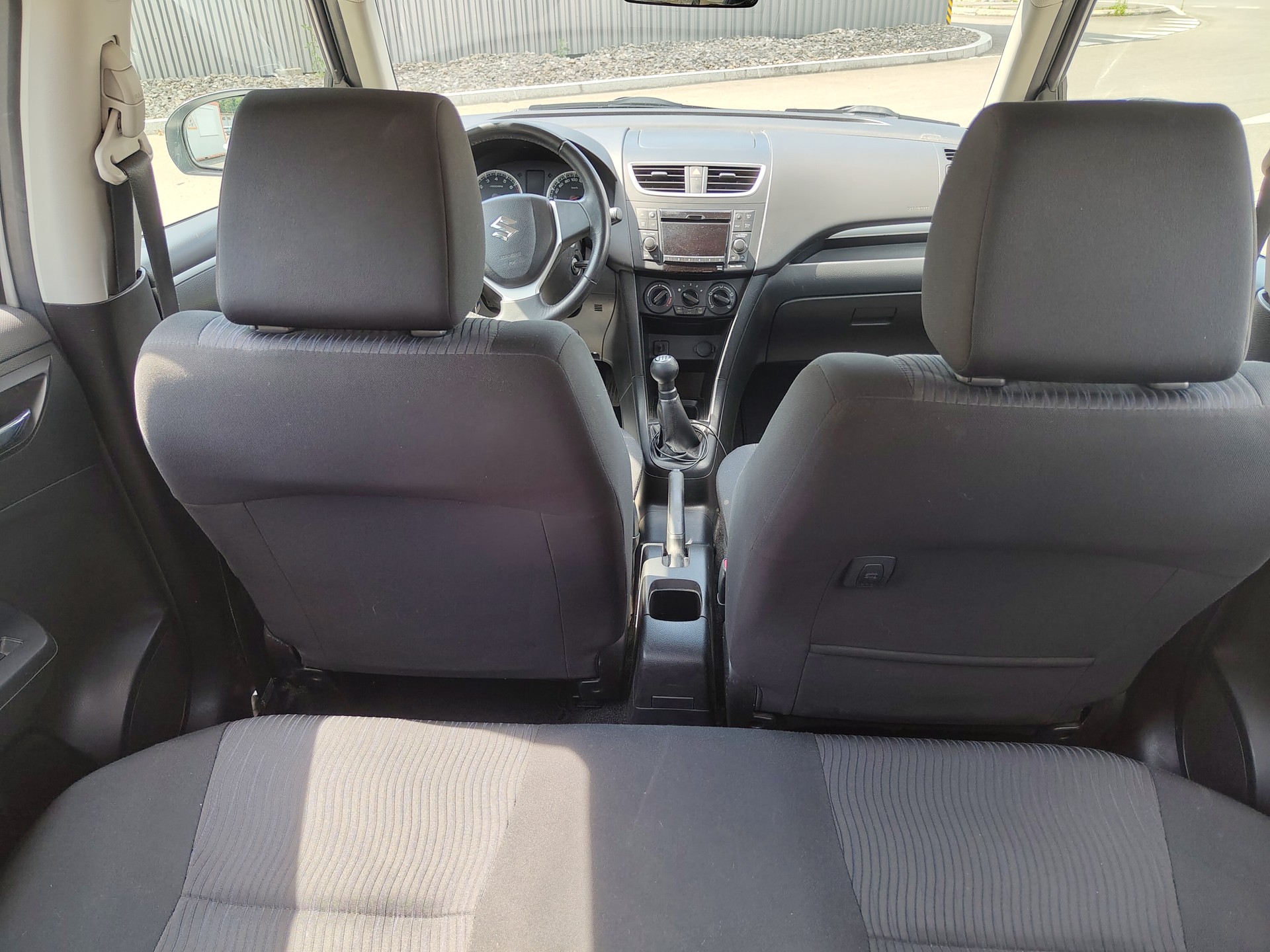 SUZUKI Swift 1.2i 16V GL 4x4-image-10